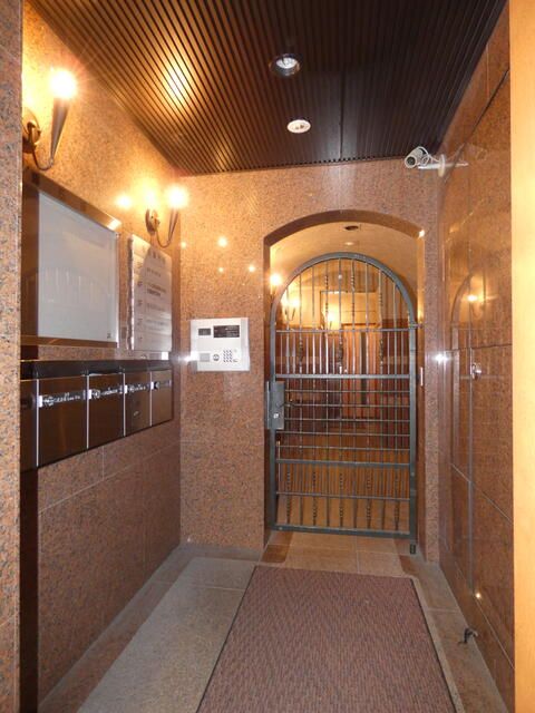 Office for Rent in Taito, Tokyo - 51.86 sqm near Asakusabashi Station - Thumbnail 3