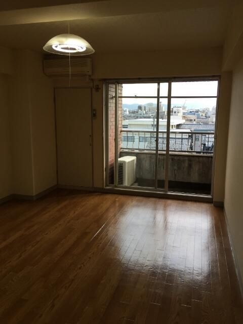 1K Apartment for Rent in Fukui City, Fukui Prefecture - Thumbnail 3