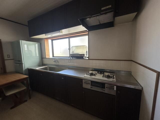 6DK Detached House for Sale in Konan City, Shiga Prefecture - Thumbnail 2