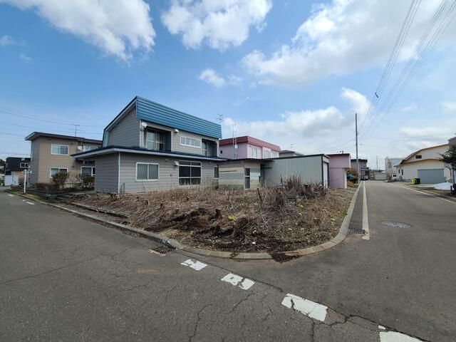 Land for Sale in Eniwa, Hokkaido - 305 sqm - Thumbnail 2