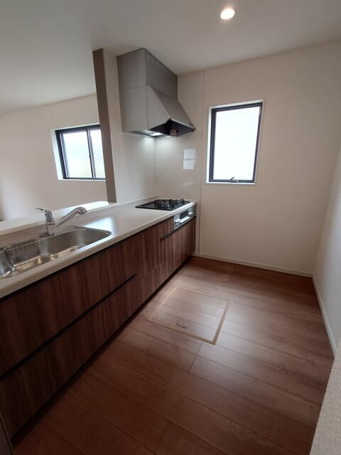 New Build 4LDK House in Nishihara Village, Kumamoto - Thumbnail 4