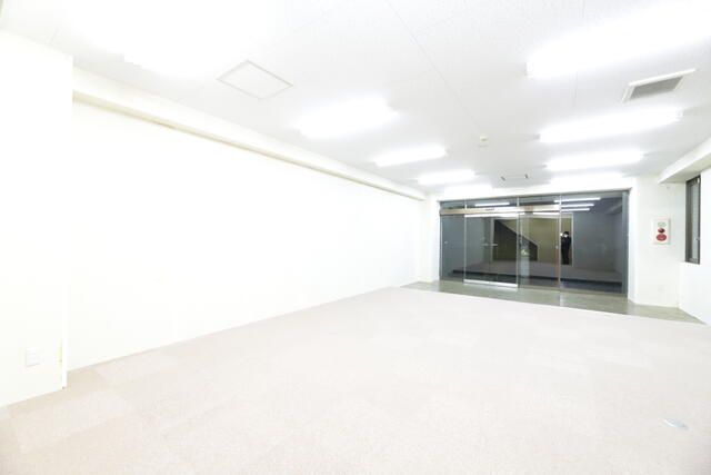 Commercial Office for Rent in Koshigaya, Saitama - 55.51 sqm - Thumbnail 4