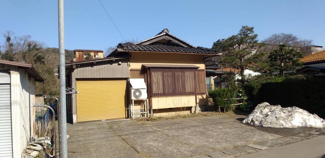 1979 Single-Story House with Tea Room on 535 sqm Land in Kaga, Ishikawa - Image 7