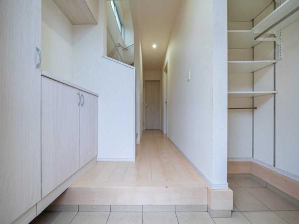 4LDK Detached House for Sale in Musashimurayama, Tokyo - Thumbnail 3