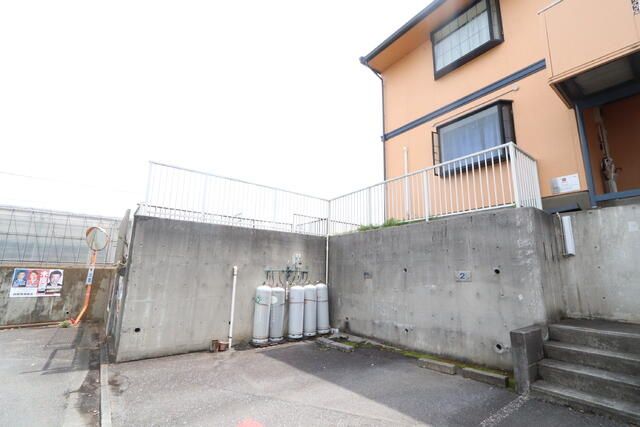 2LDK Apartment for Rent in Higashikurume, Tokyo - 53.46m² - Thumbnail 4