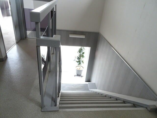Office Building for Rent in Kanazawa, Ishikawa - 253.8 sqm - Thumbnail 3