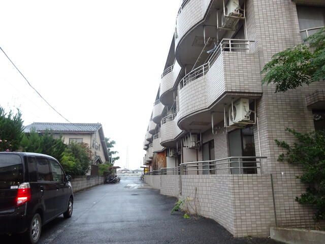 20-Unit Apartment Building for Sale in Kofu, Yamanashi - Thumbnail 3