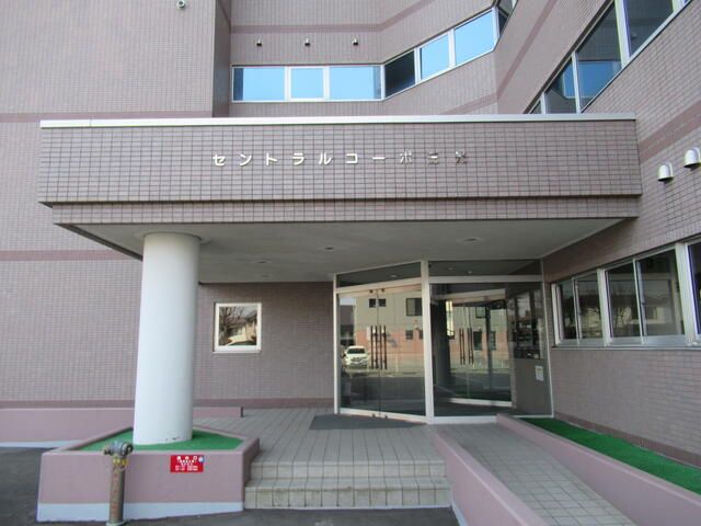 3LDK Apartment for Sale in Tomakomai, Hokkaido - Thumbnail 2