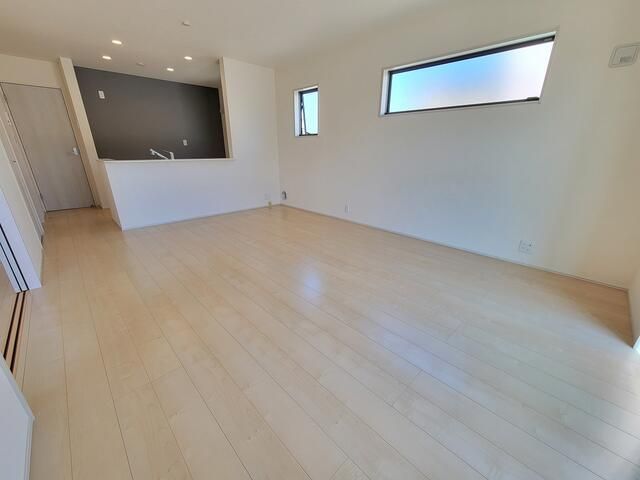 New 4LDK House in Yaizu with Premium Features - Image 22