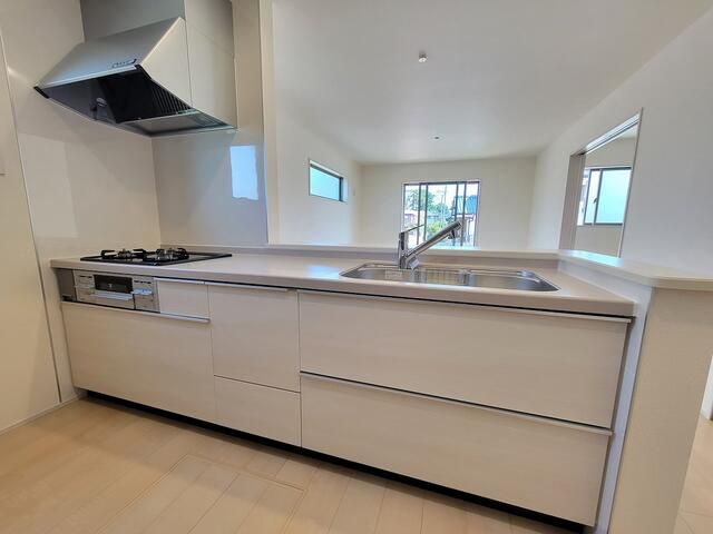 New 4LDK House in Yaizu with Premium Features - Image 19