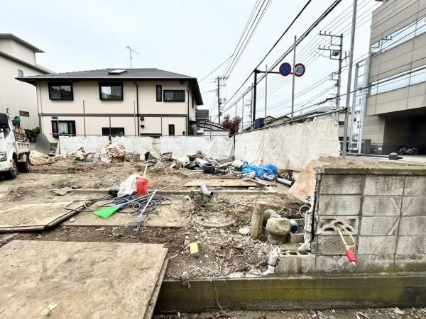 Land for Sale in Zushi, Kanagawa - 98.23 sqm Corner Lot - Thumbnail 2