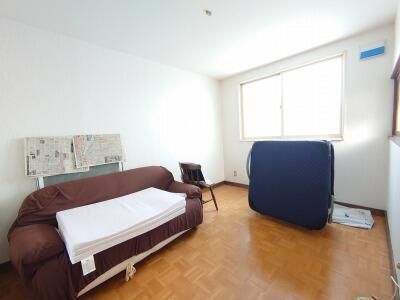 4LDK House for Sale in Hakodate, Hokkaido - 121 sqm Land - Thumbnail 3