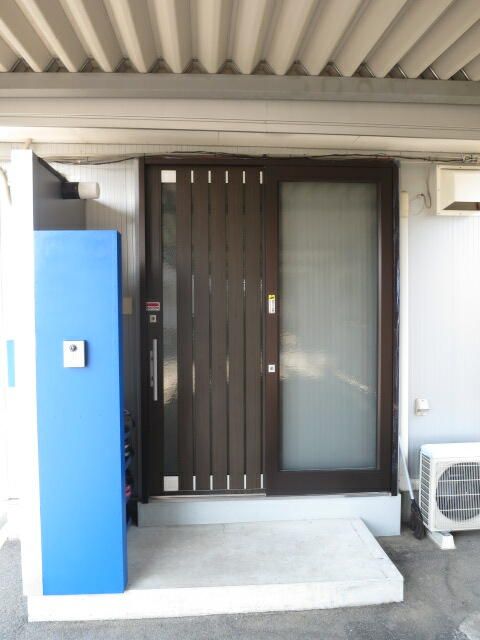 2LDK Detached House for Rent in Kofu, Yamanashi - Thumbnail 3