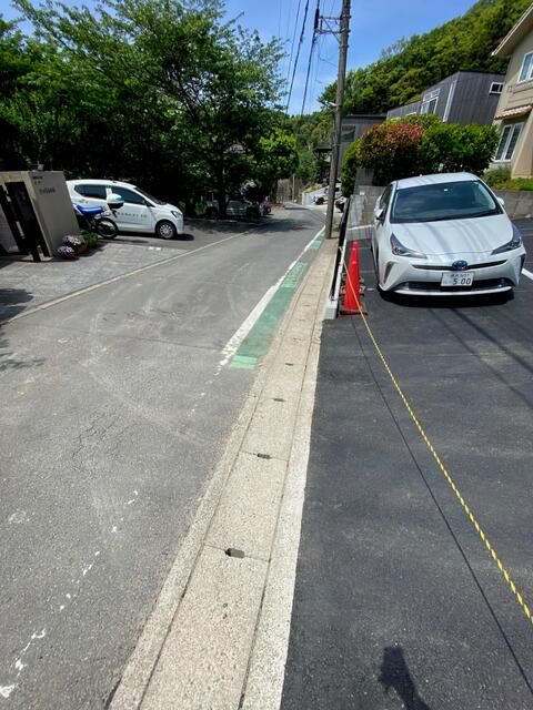 Longa A Parking Space for Rent in Hayama, Kanagawa - Thumbnail 4