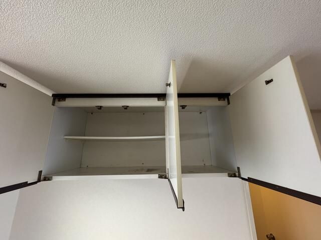 2DK Apartment for Rent in Quiet Yokohama Neighborhood - Thumbnail 3