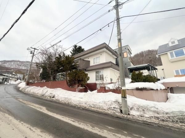 Land for Sale in Sapporo Central Ward with Development Potential - Thumbnail 2