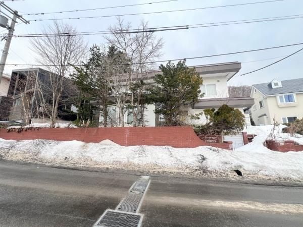 Land for Sale in Sapporo Central Ward with Development Potential - Thumbnail 3