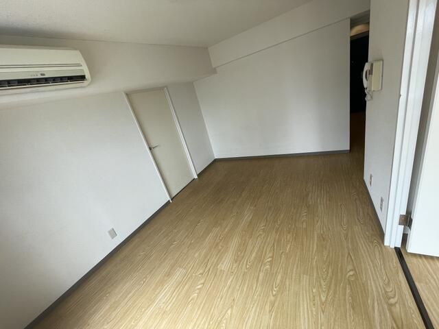 2LDK Apartment for Rent in Sendagi, Bunkyo, Tokyo - Pet Friendly - Thumbnail 3