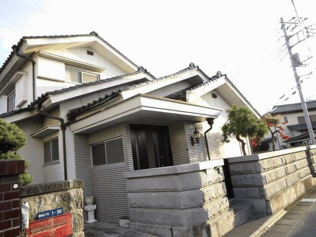 5DK House for Sale in Kofu, Yamanashi | 115.64 sqm on 195.5 sqm Land - Thumbnail 2