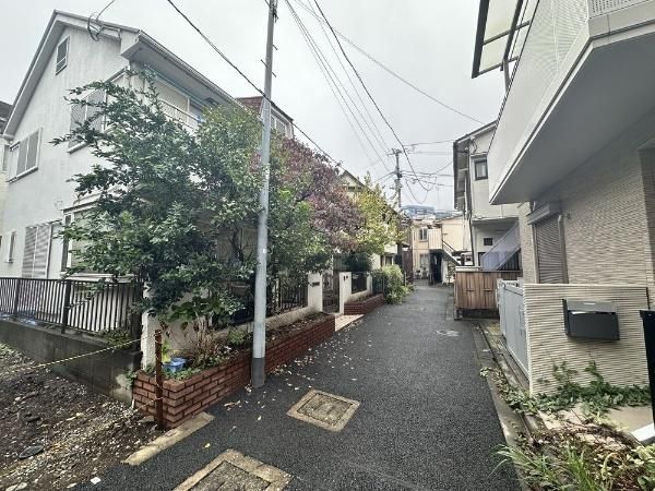 107.18 sqm Land for Sale in Nakano, Tokyo - Prime Residential Plot - Thumbnail 3