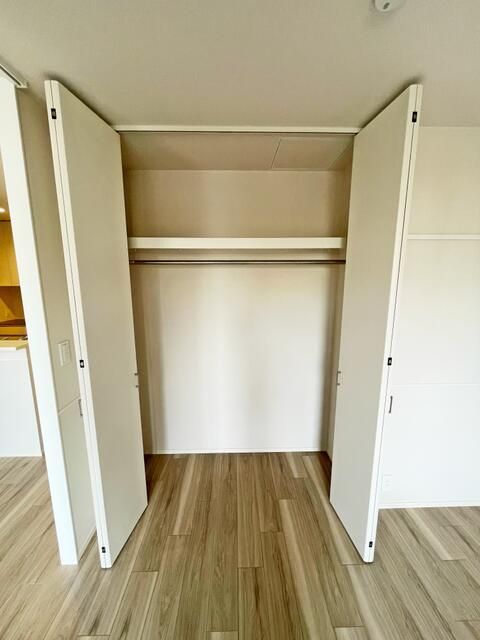 Modern 1LDK Apartment for Rent in Fujisawa, Kanagawa - Thumbnail 2