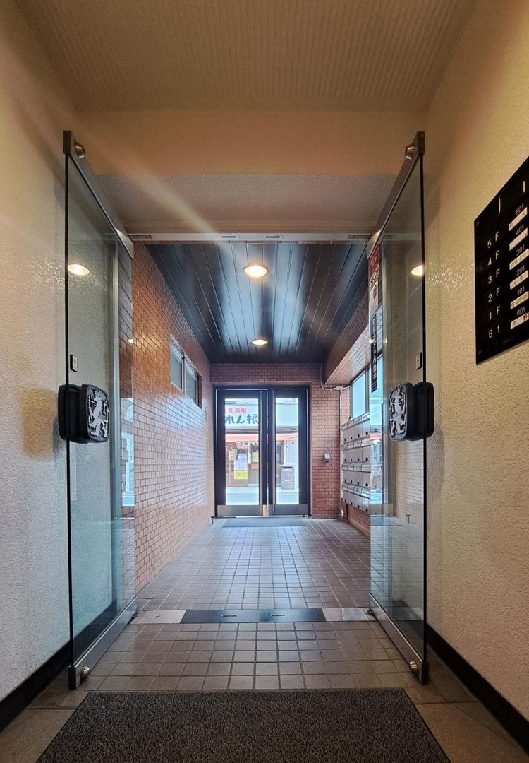 2LDK Apartment for Sale in Itabashi Ward Tokyo - Thumbnail 2