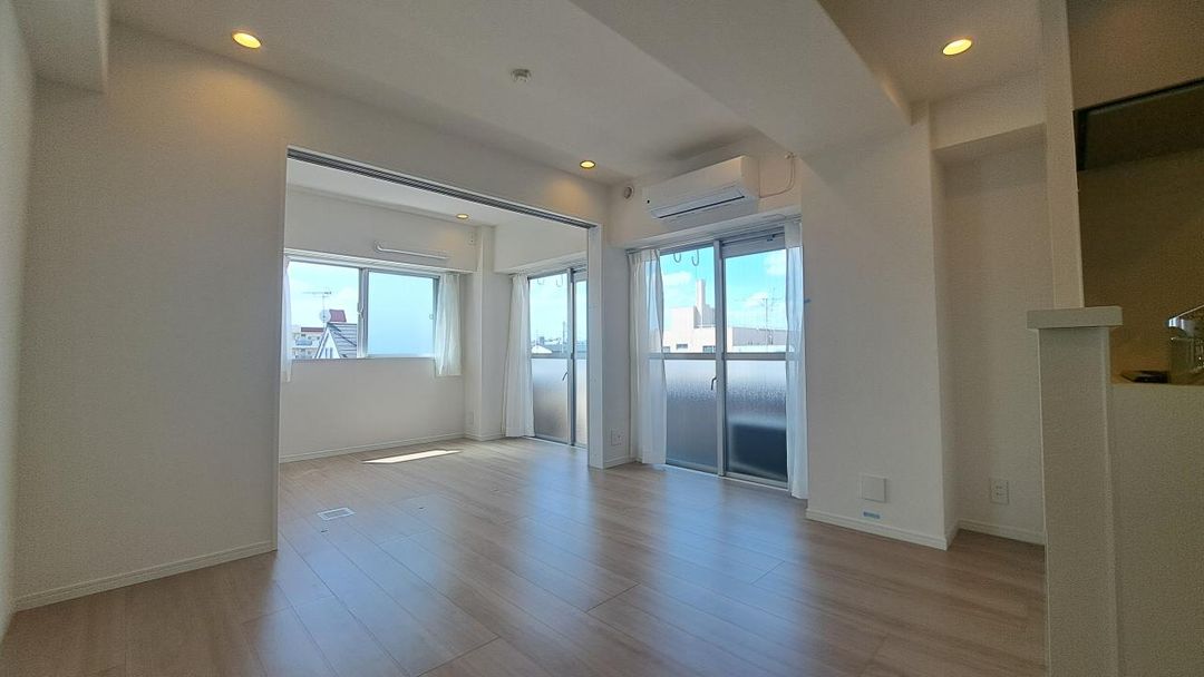 2LDK Apartment for Sale in Itabashi Ward Tokyo - Thumbnail 4