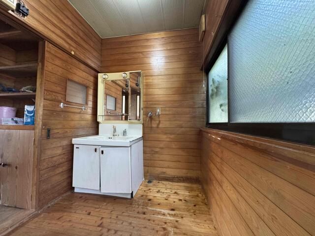 4SLDK House for Sale in Yatsushiro, Kumamoto - 84.74 Tsubo Land - Thumbnail 4