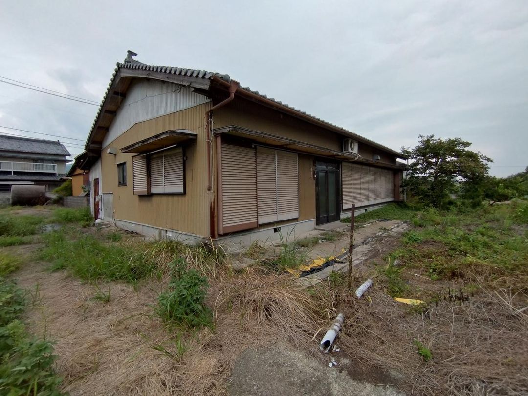 4LDK House on 2647 sqm Land in Awa City, Tokushima - Image 11