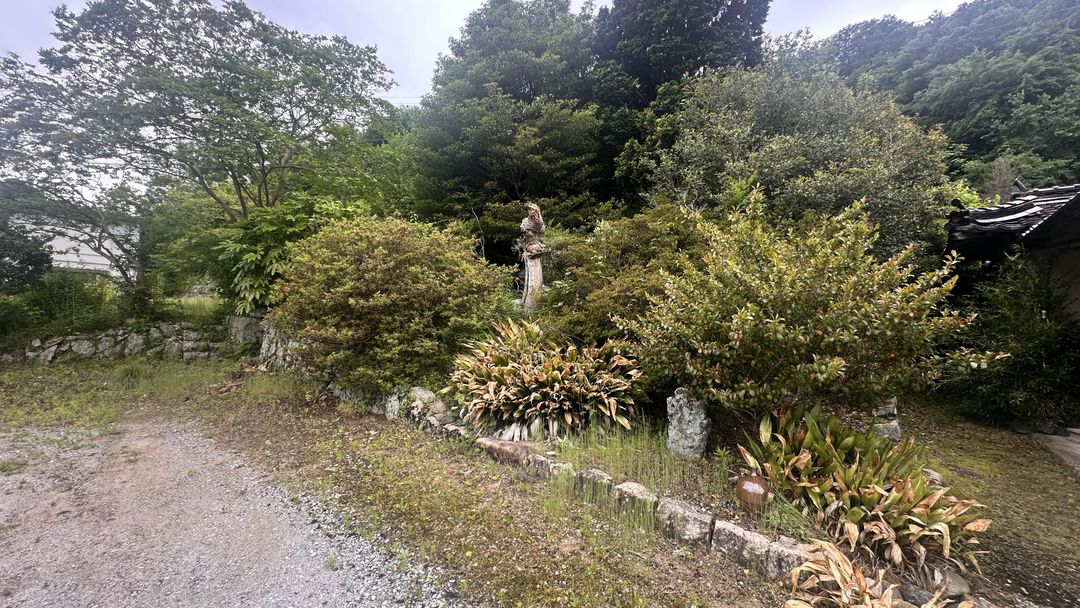 1899 7DK House on Large Land in Takahashi, Okayama - Image 11