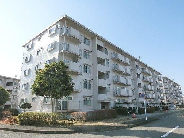 4LDK Apartment for Sale in Atsugi, Kanagawa - 99.98㎡ - Thumbnail 3