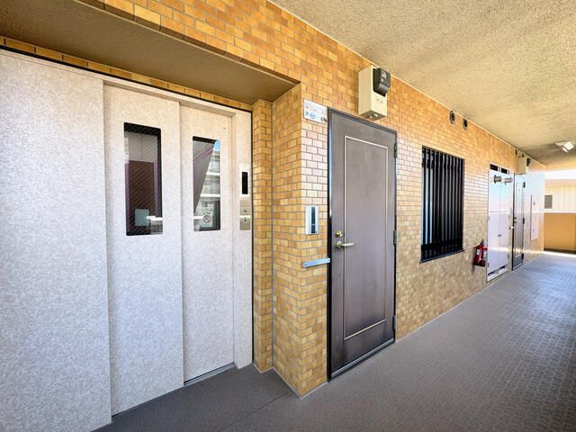 3LDK Apartment for Sale in Ichikawa, Chiba - 66.48 sqm - Thumbnail 2