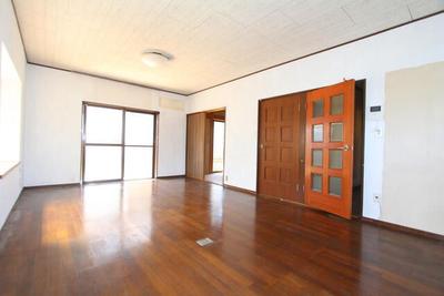 [Real Estate Japan] Property details: Property information for Minamitsutsujigaoka Oobadai 1-chome, Kameoka City, Kyoto Prefecture / Kameoka Station: Used detached house — Image 2, Kameoka, Kyoto