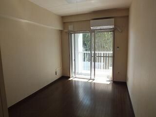 Warehouse for Rent in Koga City, Ibaraki - 11.88 sqm - Thumbnail 3