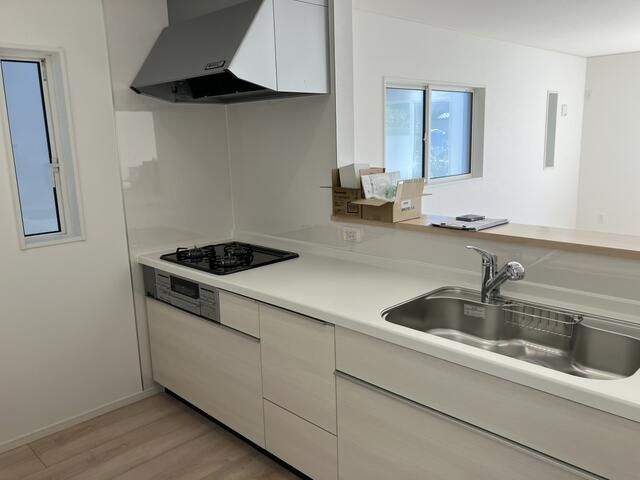 New 3LDK House in Toyohashi with Roof Balcony & Earthquake Safety - Thumbnail 3
