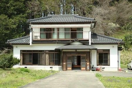 Abukuma Highlands Farmhouse with 2+ Hectares for Self-Sufficient Living - Thumbnail 2