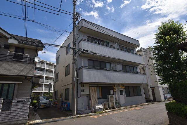 Spacious 1R Apartment for Rent in Tokorozawa, Saitama - Thumbnail 3
