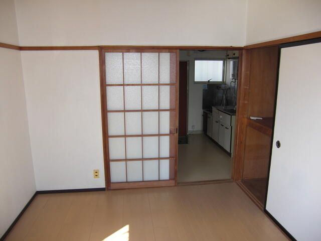 1K Apartment for Rent in Aizuwakamatsu, Fukushima - Thumbnail 4