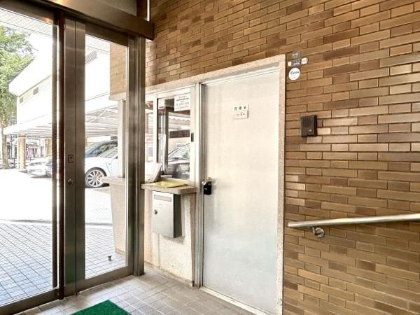 Inokashira 2nd Parkside Mansion 1LDK for Sale in Musashino - Thumbnail 3