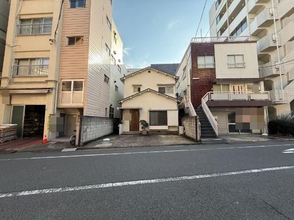 111.79 sqm Development Land for Sale in Shinjuku, Tokyo - Thumbnail 2