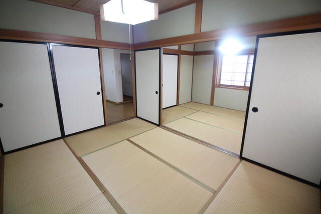 2DK Apartment for Rent in Ichinoseki, Iwate - 44.72 sqm - Thumbnail 2