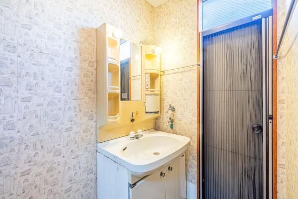 5DK Detached House for Sale in Nishi-Terao, Yokohama - Thumbnail 3