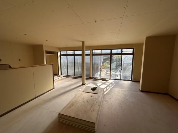 5LDK House for Sale on 443 sqm Land in Iizuka, Fukuoka - Thumbnail 4