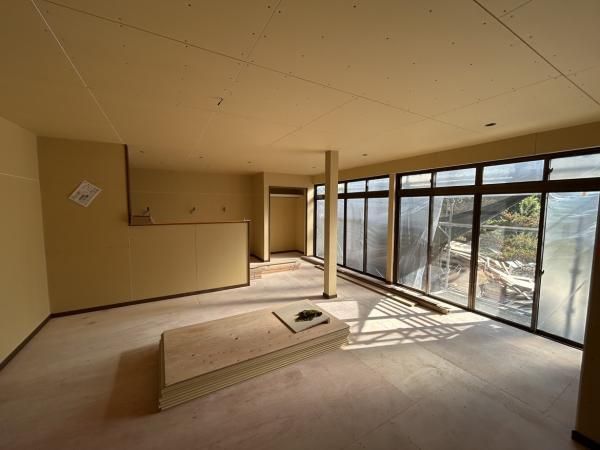 5LDK House for Sale on 443 sqm Land in Iizuka, Fukuoka - Thumbnail 3