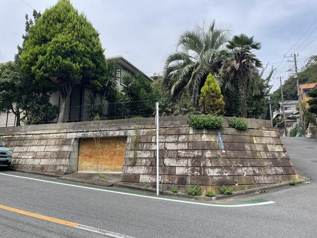 Corner Land for Sale in Kamakura, Kanagawa - 337 sqm - Thumbnail 3