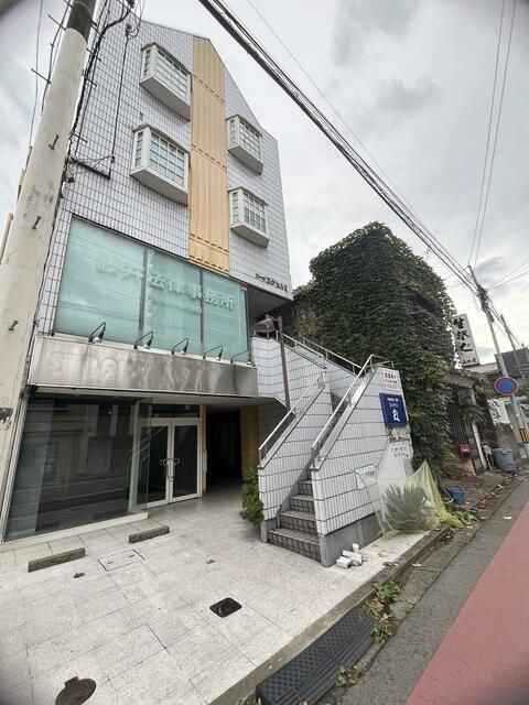 Office for Rent in Fukushima City, 41 sqm, Near Station - Thumbnail 2