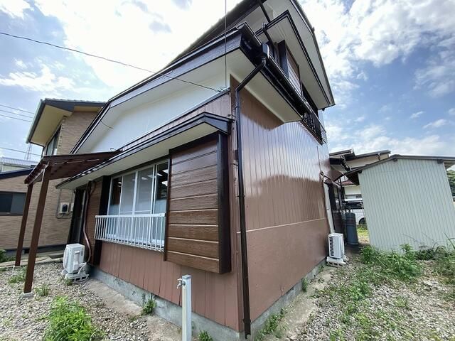 4DK House for Sale in Katsuura, Chiba with Garden and Free Parking - Image 7