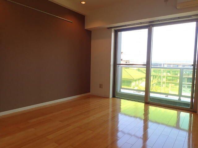 Modern Maisonette Apartment for Rent in Kawasaki, Kanagawa - Thumbnail 2