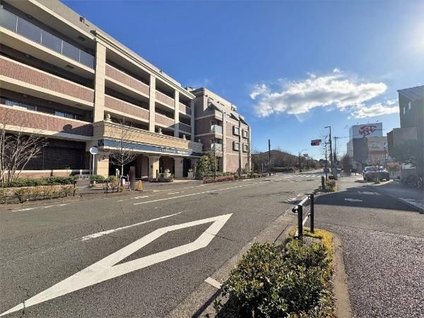 Diamond Life Wakabadai 1LDK Apartment for Sale in Inagi, Tokyo - Thumbnail 2