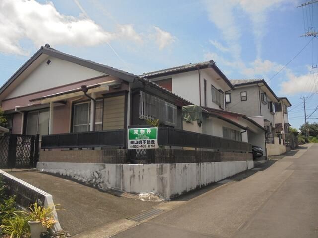 6 Bedroom House with Large Land for Sale in Fuji City, Shizuoka - Main Image